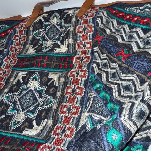 JOHNNY WAS Austin Embroidered Cloth Cotton Large Overnight Tote Weekender Bag - Picture 6 of 15